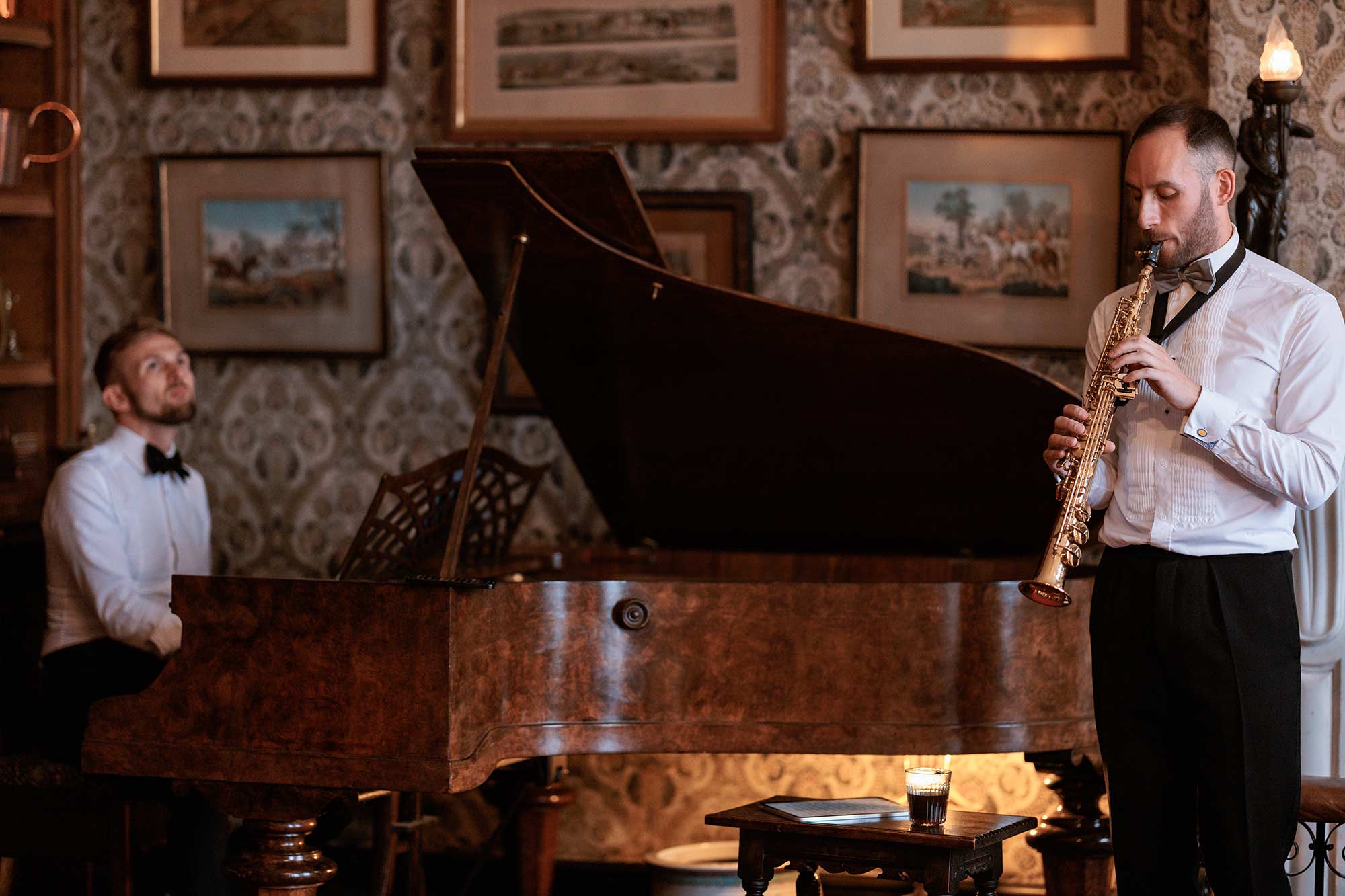 Musicians-play-in-Homme-House-Library