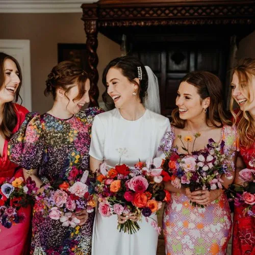 Bride-and-bridesmaids-in-Bridal-Suite-at-Homme-House