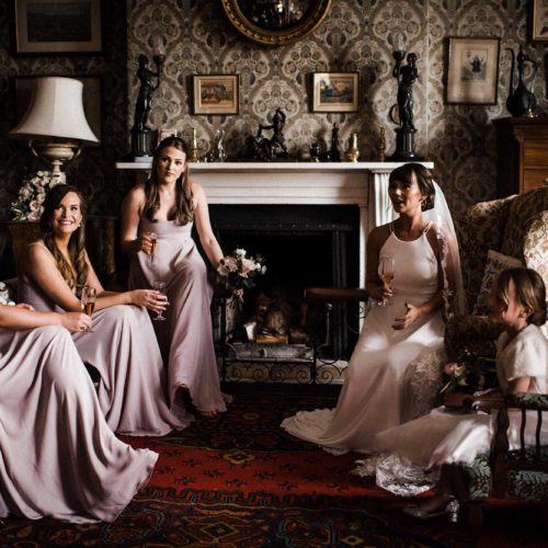 Bride-and-bridesmaids-in-Homme-House-Library