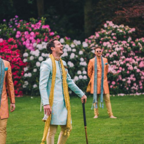Groomsmen-playing-croquet-on-lawn-at-Homme-House