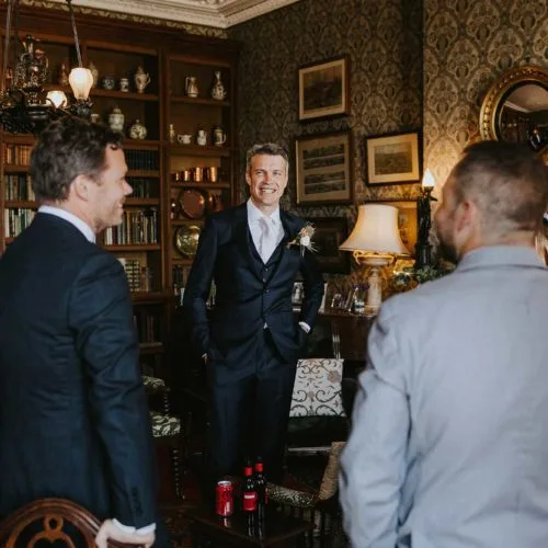 Guests-in-Homme-House-Library