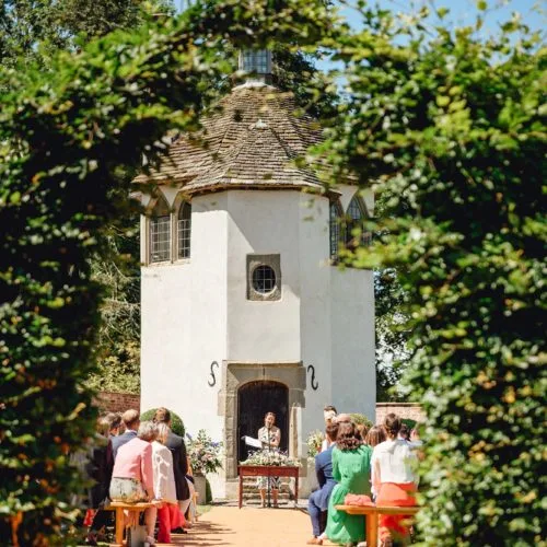 Homme-House-Summerhouse-outdoor-wedding-ceremony