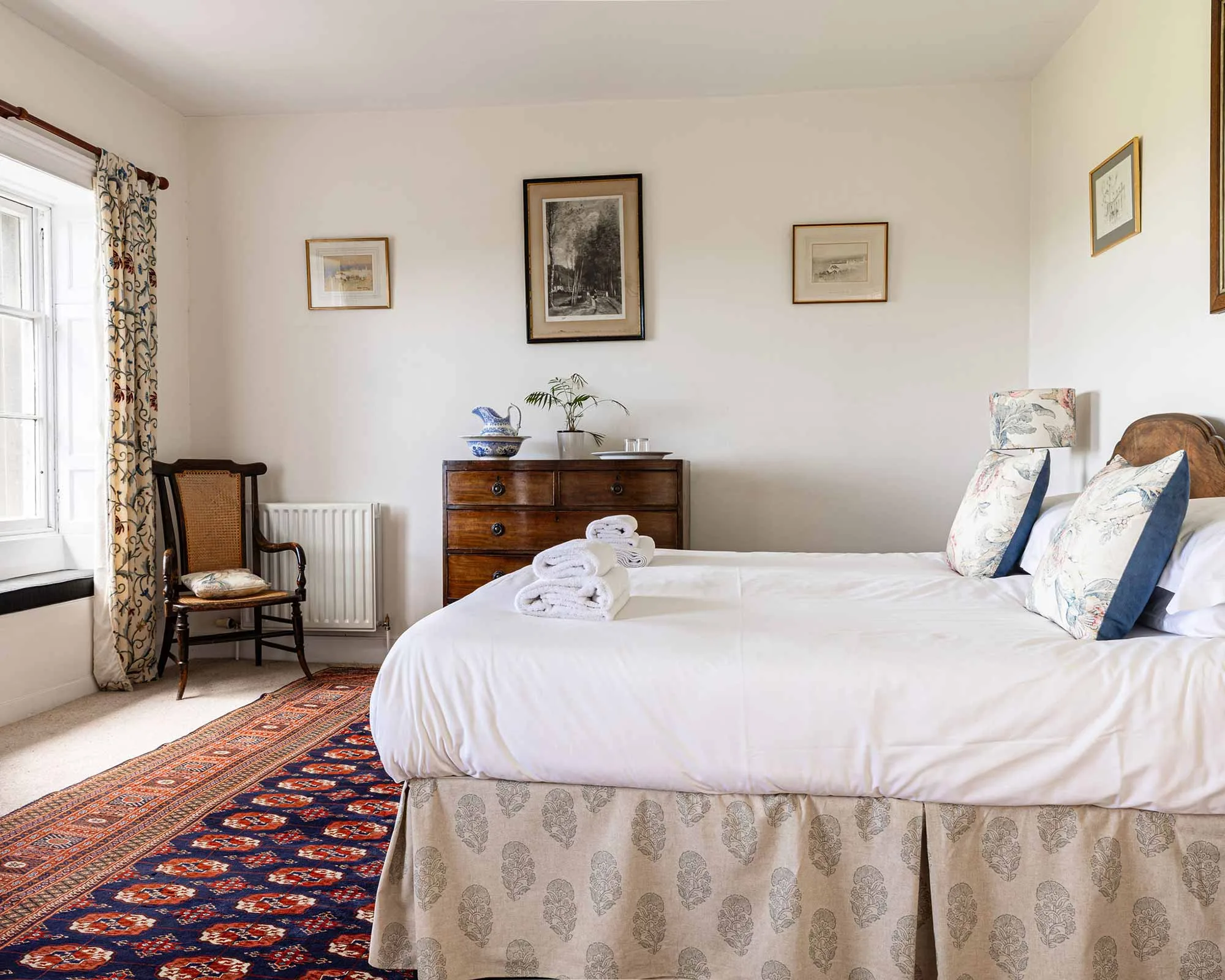 Homme-House-Elm-Room