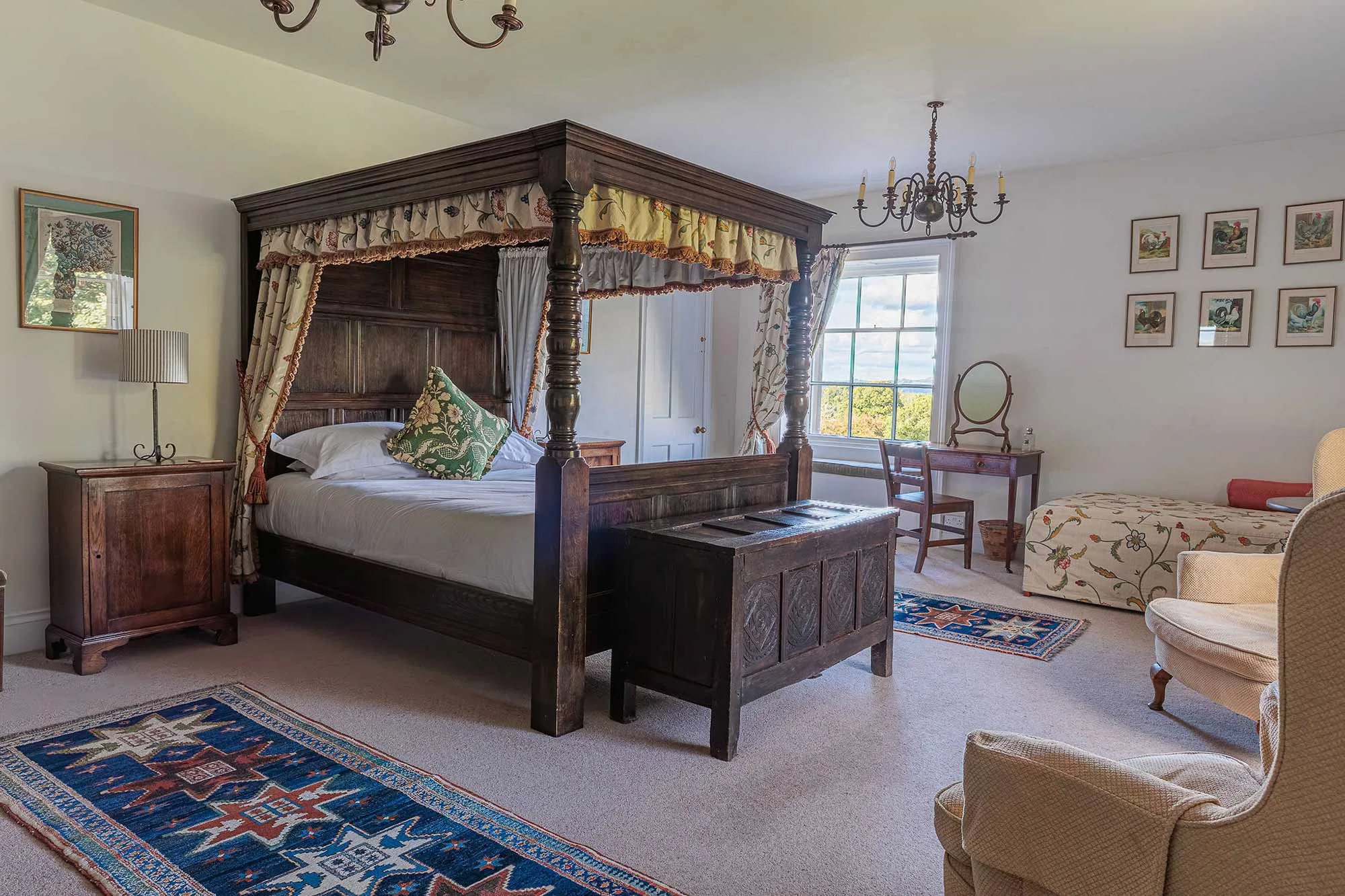 Homme-House-Lime-Room