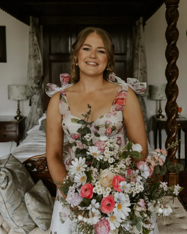 Happy memories of A&S's wedding day a year ago today captured here by @firewoodfilm

 #weddingplanning #2026bride #ukweddingvenue #herefordshireweddingvenue #herefordshirewedding #nocorkage #exclusiveuseweddingvenue #uniqueweddingvenue #uniquewedding #manorhousewedding #countryhouseweddingvenue #countryhouseweddings #countryhousewedding #hommehousewedding #hommehouse 
 #julywedding #julyweddings