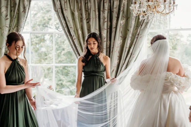 Wishing H&M a very happy 1st wedding anniversary today and delighted to be welcoming them back to Homme to stay in our Summerhouse. Such a stylish wedding with hair&make up by @margotandlace, flowers by @thefabulousflorist and photography by @rollingpicturesweddings 

 #weddingplanning #weddinginspo #2026wedding #2026bride #ukweddingvenue #herefordshireweddingvenue #herefordshirewedding #nocorkage #exclusiveuseweddingvenue #uniqueweddingvenue #uniquewedding #manorhousewedding #countryhouseweddingvenue #countryhouseweddings #countryhousewedding #hommehousewedding #hommehouse #septemberwedding
