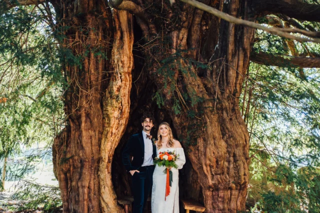 Wishing a very happy 1st wedding anniversary to J&Z who were married at St. Bartholomew's Church in Much Marcle followed by an autumnal reception at Homme House. 

@j_s_coates_photo 

 #weddingplanning #weddinginspo #2026wedding #2026bride #ukweddingvenue #herefordshireweddingvenue #herefordshirewedding #nocorkage #exclusiveuseweddingvenue #uniqueweddingvenue #uniquewedding #manorhousewedding #countryhouseweddingvenue #countryhouseweddings #countryhousewedding #hommehousewedding #hommehouse #autumnwedding #autumnweddings